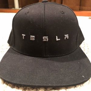 Tesla SnapBack Hat (One Size)